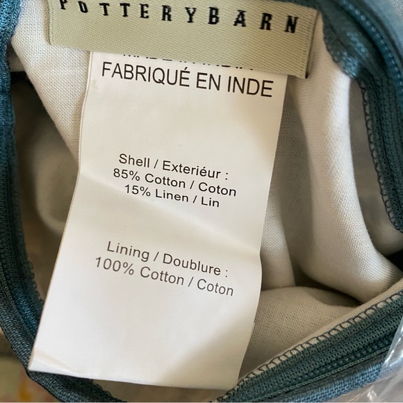 Pottery Barn Accent Pillow Cover Linen Blend Mansfield Pattern 24”x24” - Picture 5 of 5